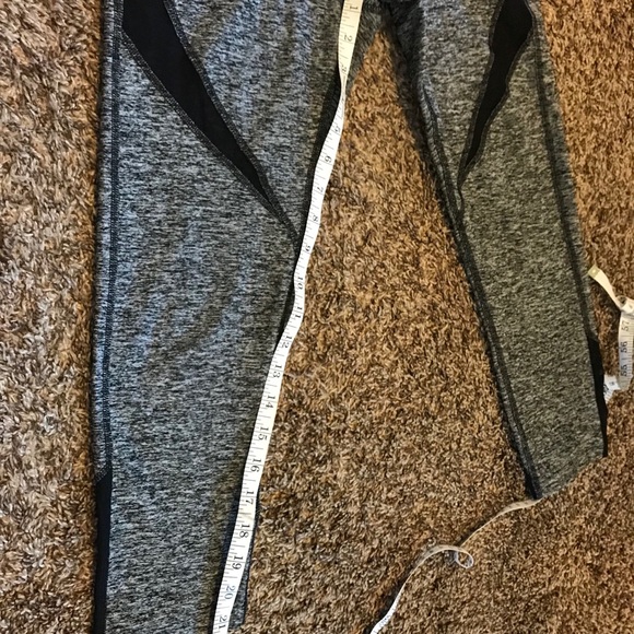 SOLD Express EXP Gray Mesh Crop Legging Size Small - Picture 3 of 8
